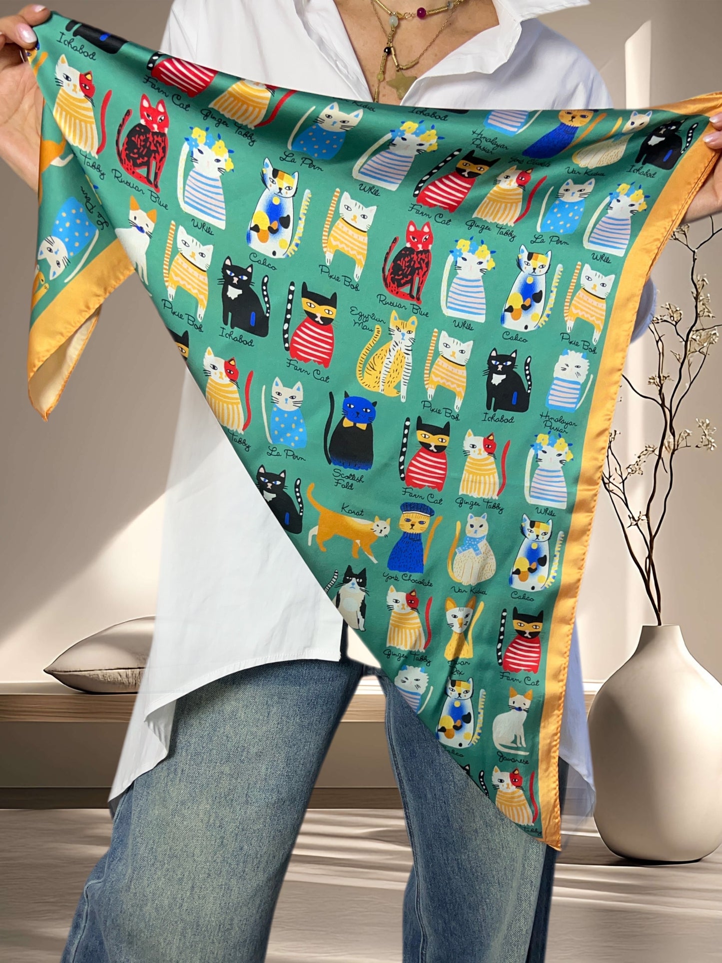 Pañuelo gatitos verde