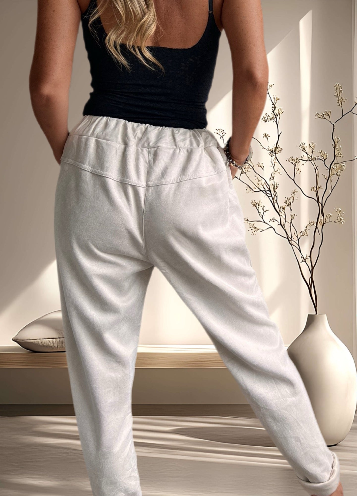 Jogger gamuzina beige (Italiano 🇮🇹) / Avance de Temporada
