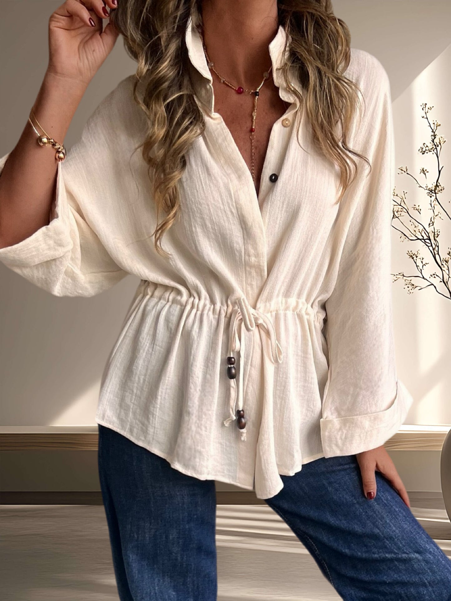 Chaqueta crema con cierre