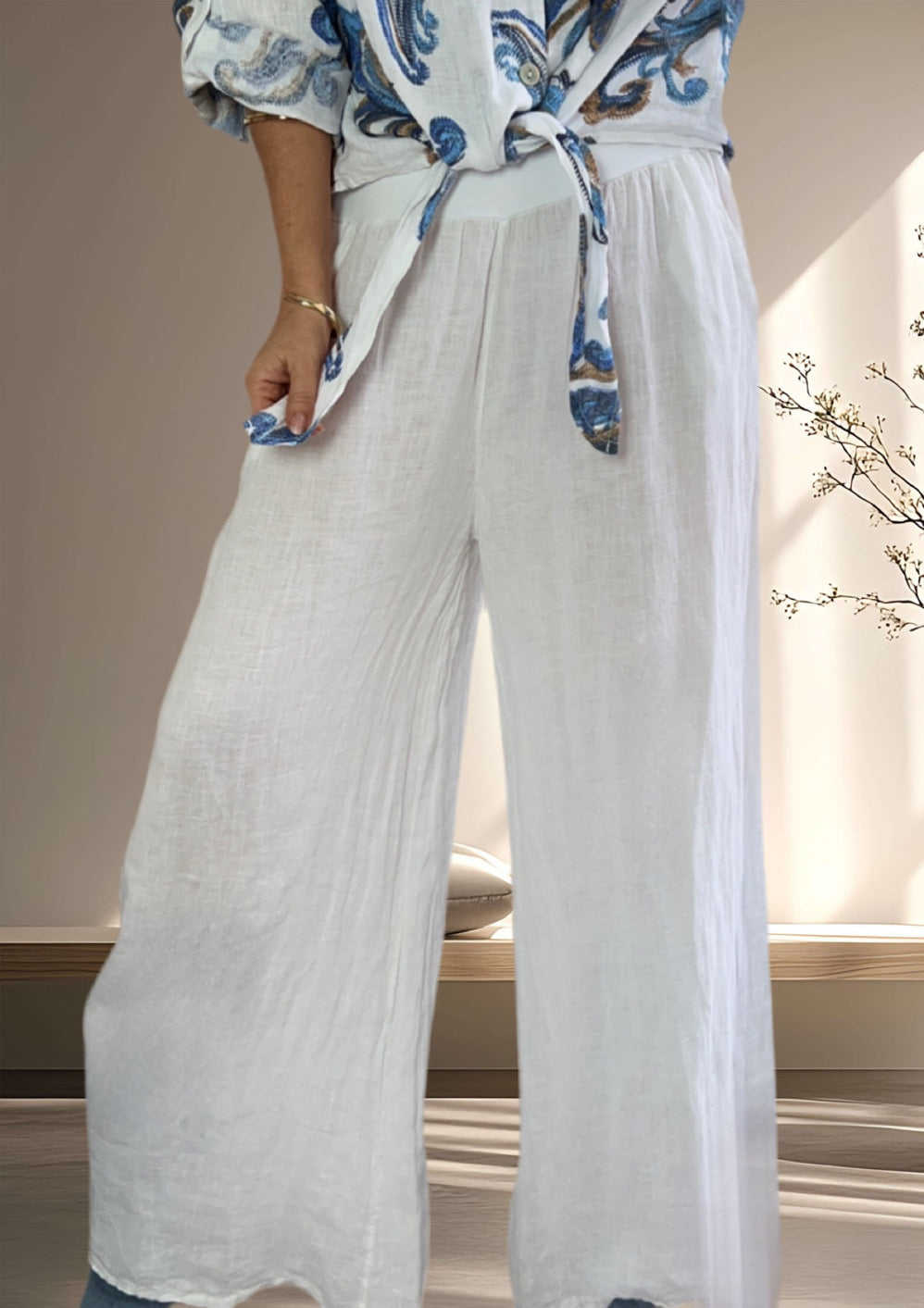 Palazzo de lino blanco (Italiano 🇮🇹)