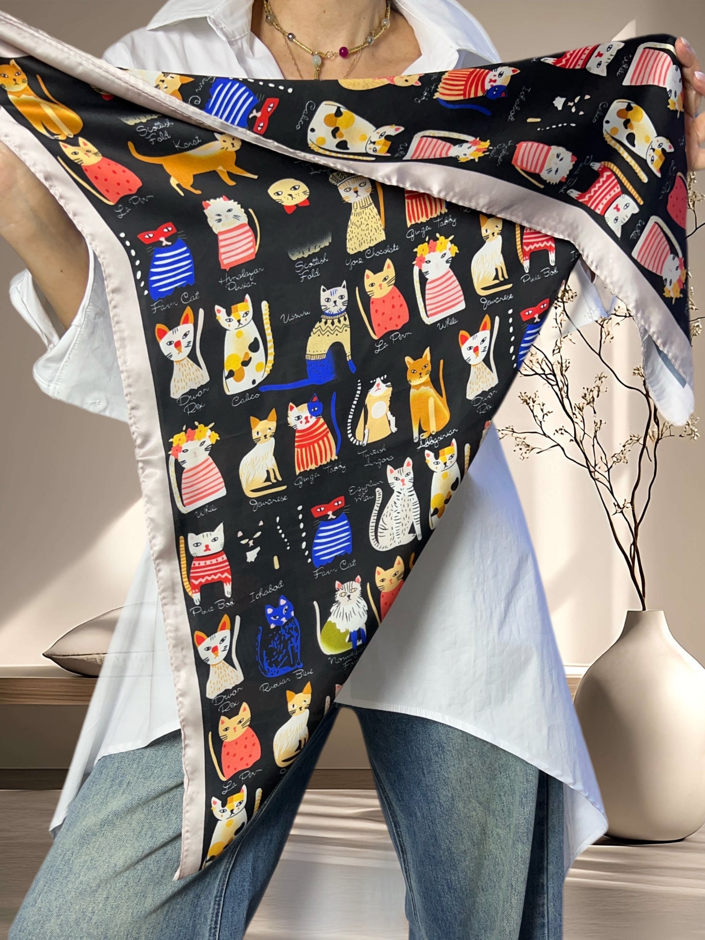 Pañuelo gatitos negro