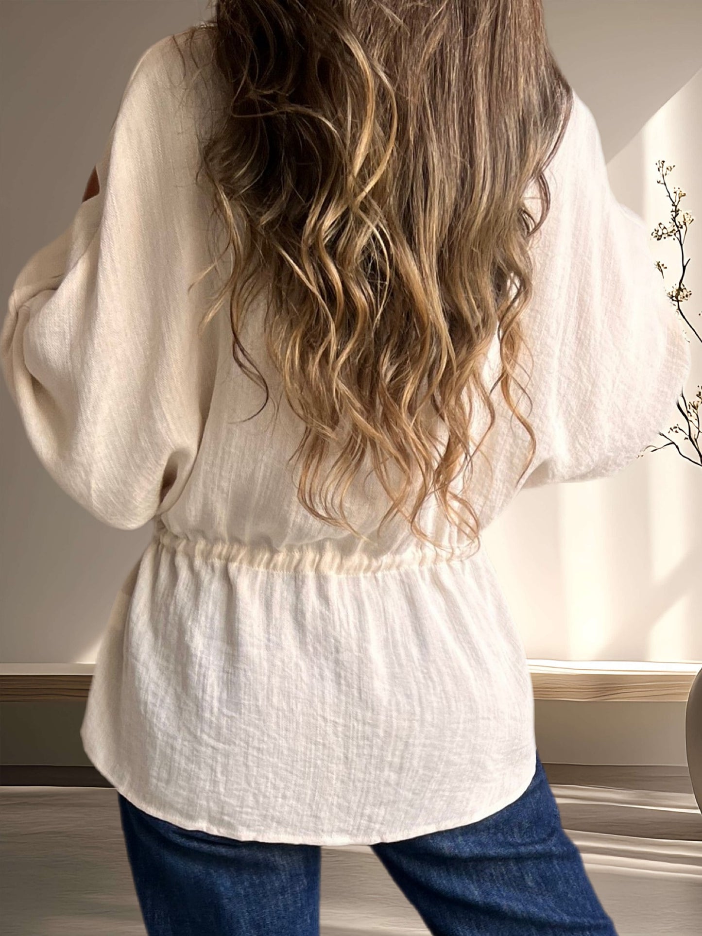 Chaqueta crema con cierre