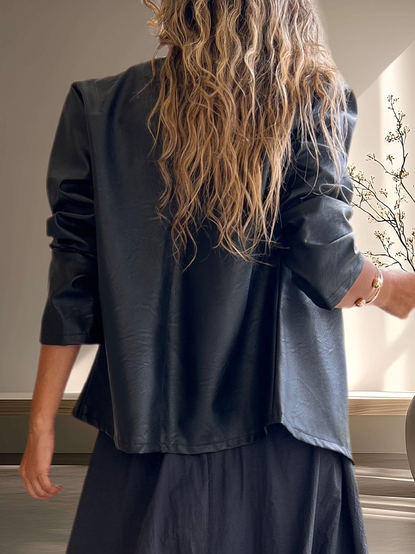 Chaqueta ecocuero negra