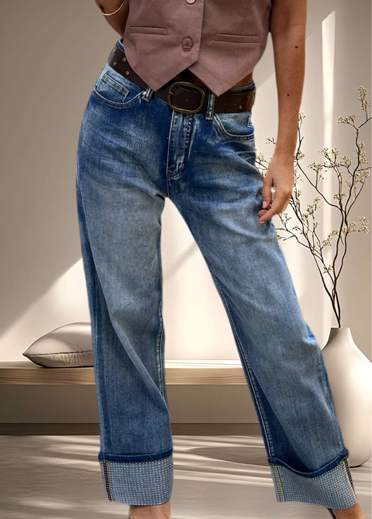Jeans recto con aplicaciones