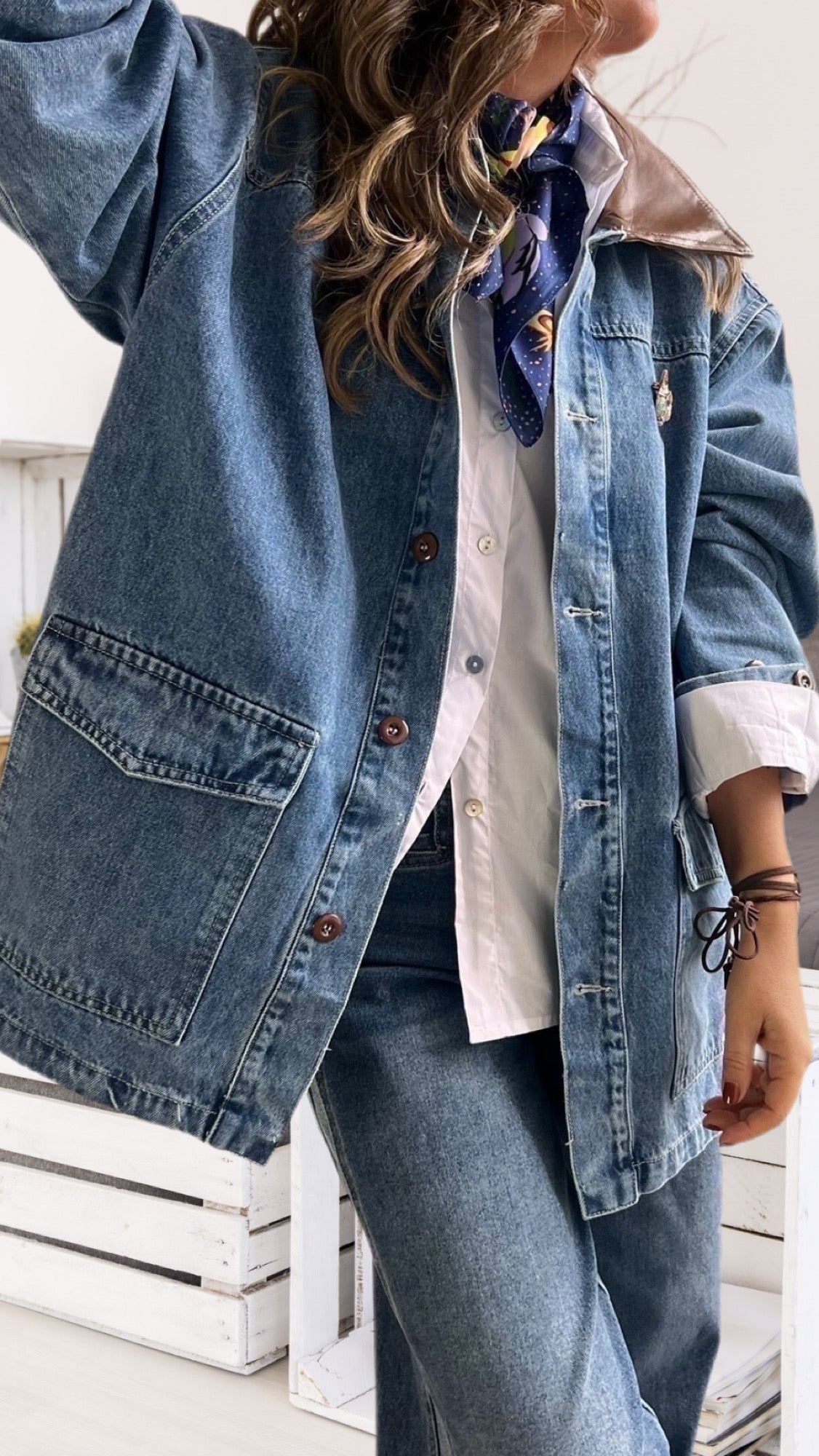 Chaqueta jeans cuello ecocuero café