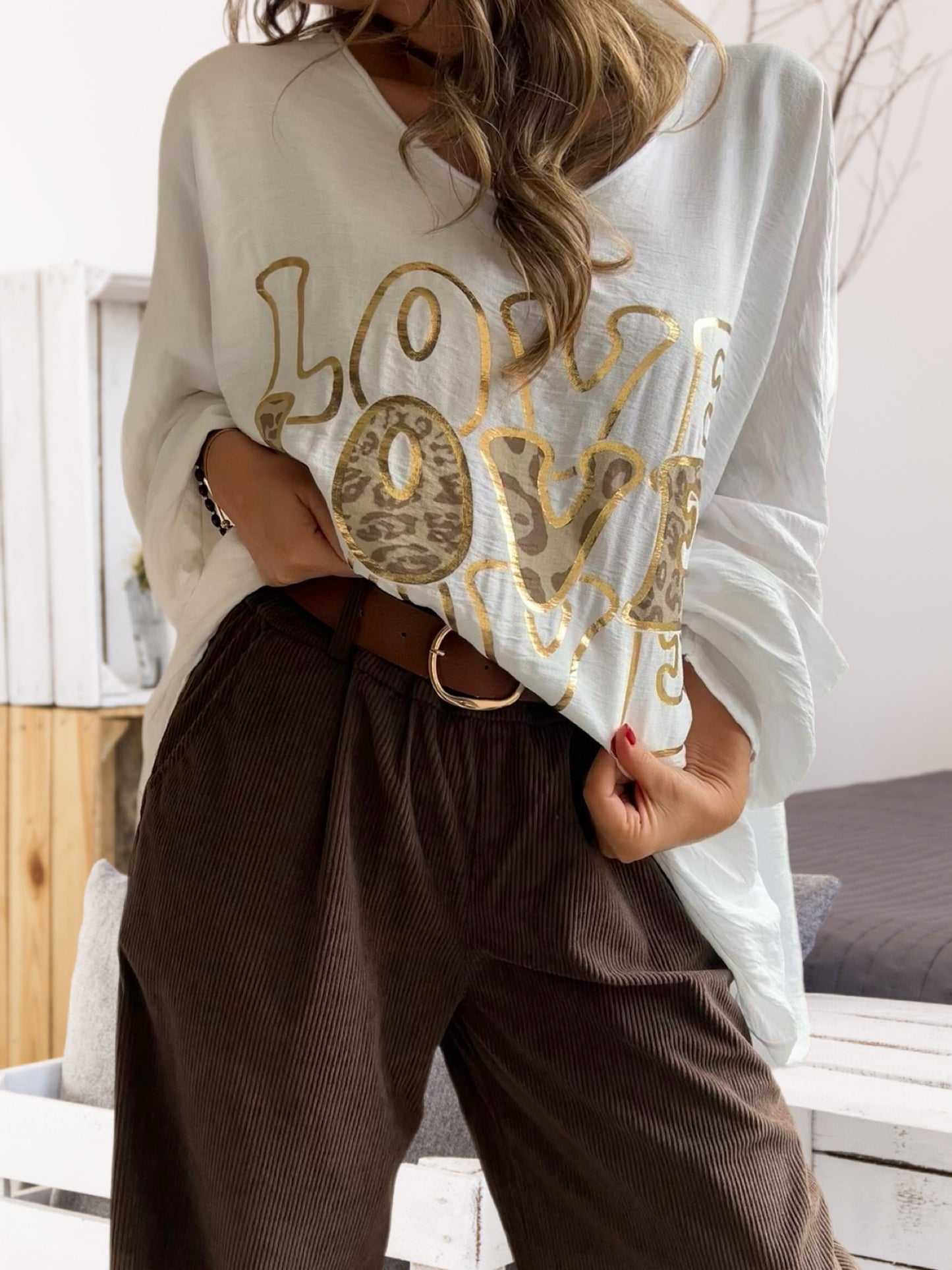 Polerón Love blanco (Italiano 🇮🇹) / Avance de temporada