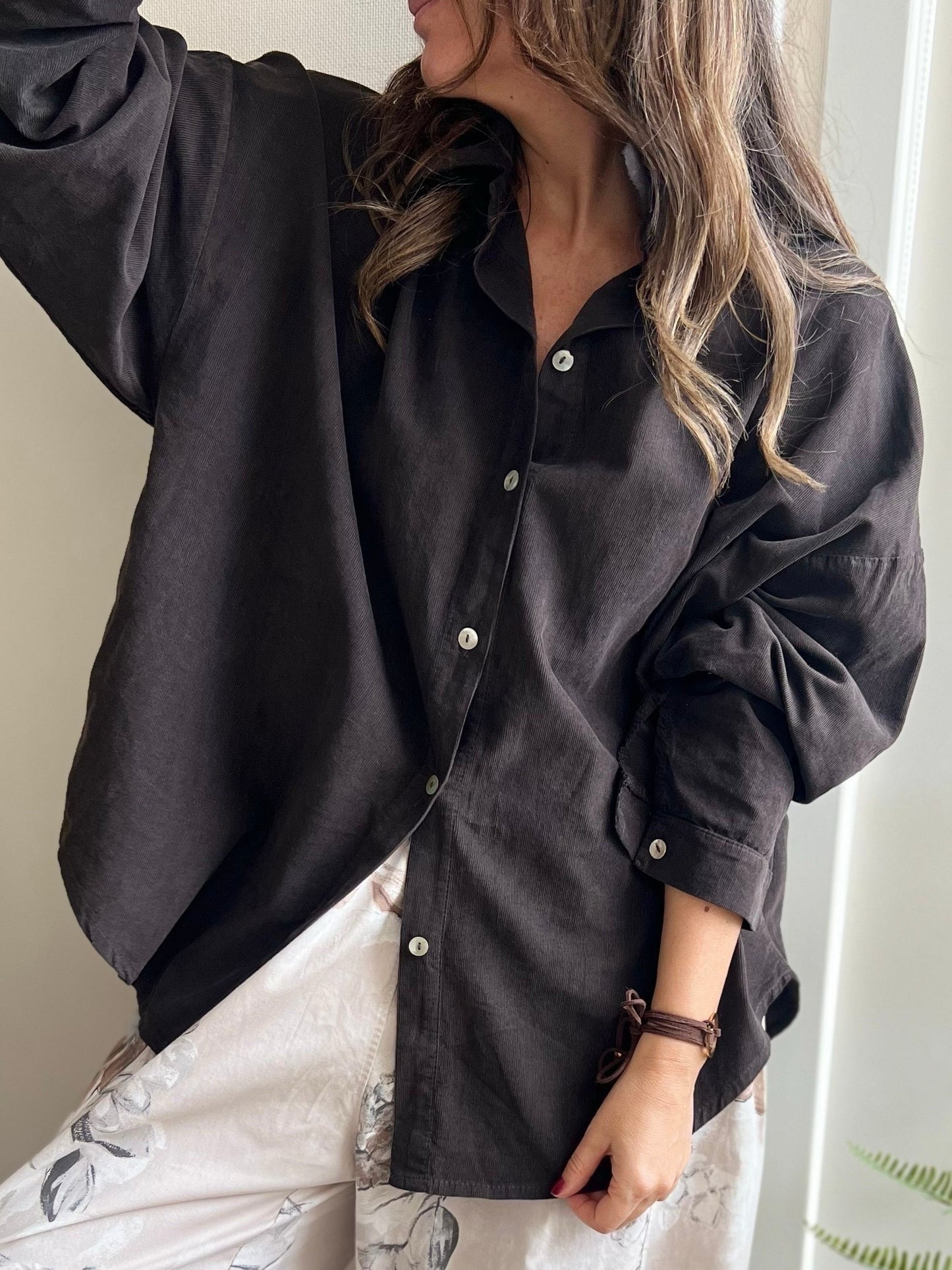 Camisa cotelina café (Italiana 🇮🇹) / Avance de Temporada