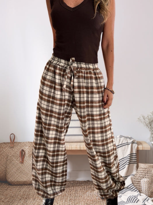 Pantalón bombacho cuadros café
