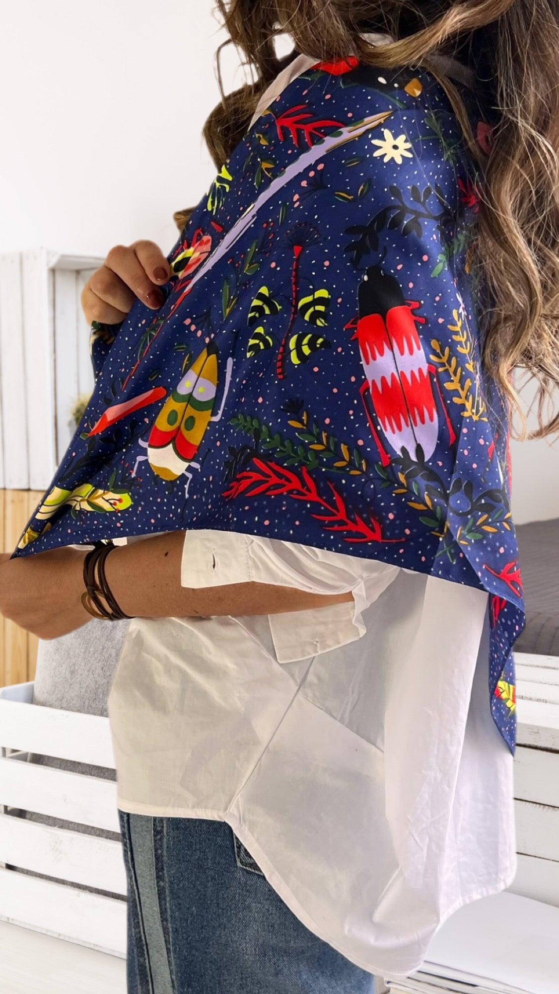 Maxi Pañuelo azul diseño