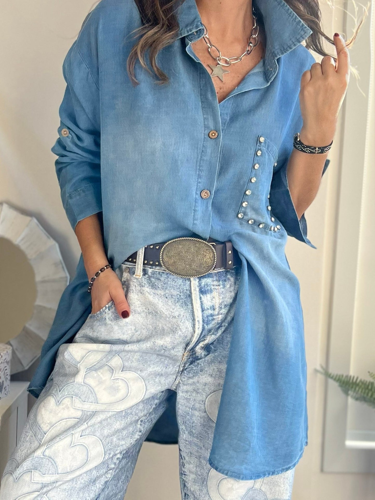 Camisa jeans fluida aplicación bolsillo / Avance de Temporada