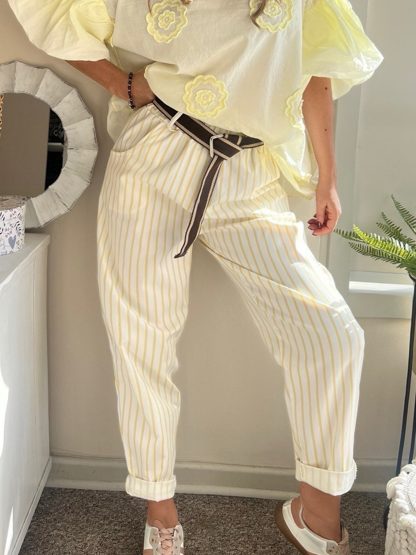 Jogger franjas amarillo (Italiano 🇮🇹) / Avance de Temporada
