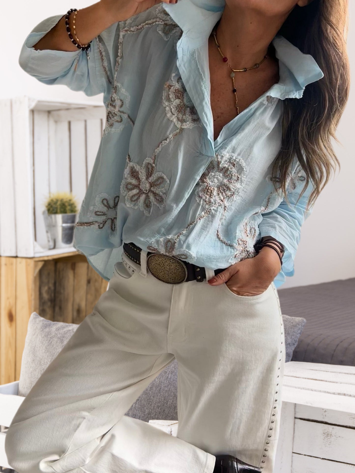 Blusa bordada flor celeste (Italiana 🇮🇹) / Avance de Temporada